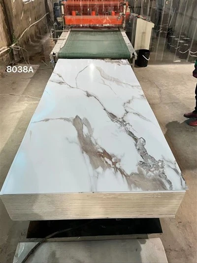 Feuille de marbre avec revêtement UV en PVC